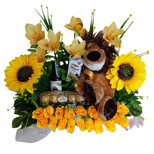 Cargar imagen en el visor de la galería, ancheta girasoles y peluche
